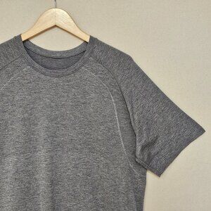 Lululemon Athletica Short Sleeve Tee XL